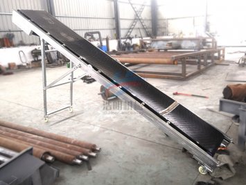 小型玉米裝車輸送機